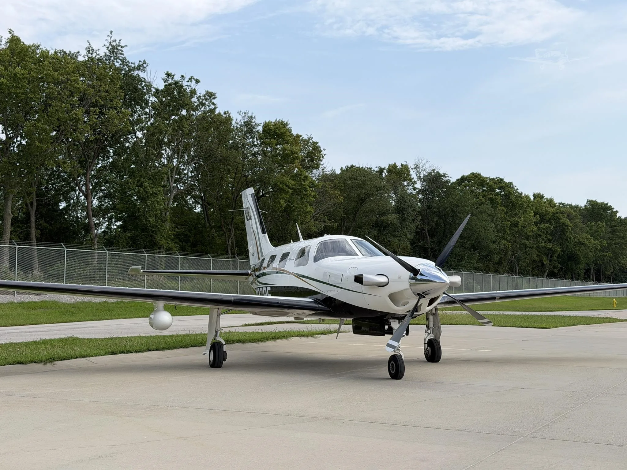 Exterior view of a 2006 PIPER MERIDIAN, N97BF.