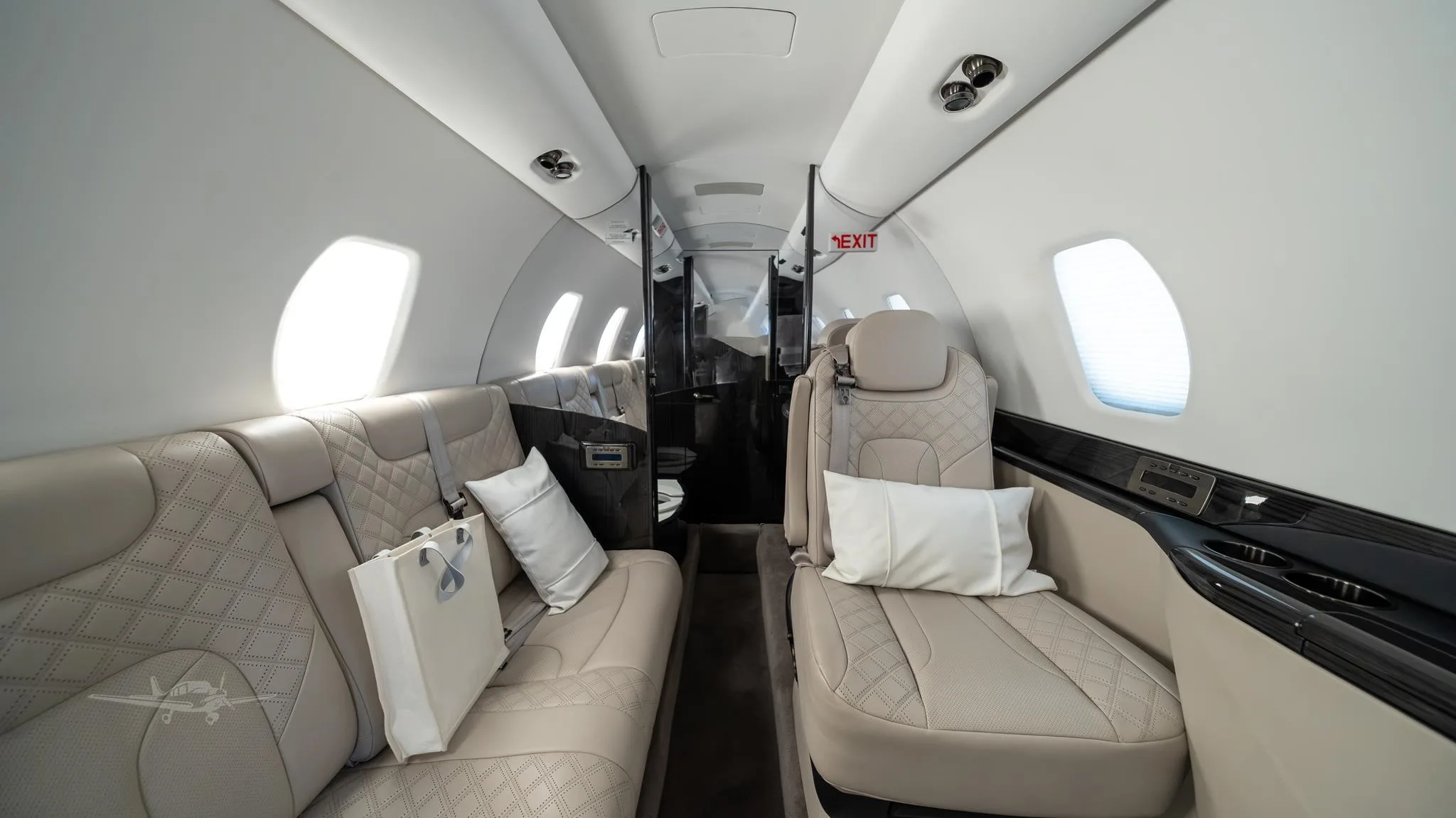 Cabin interior of a 2009 CESSNA CITATION SOVEREIGN.