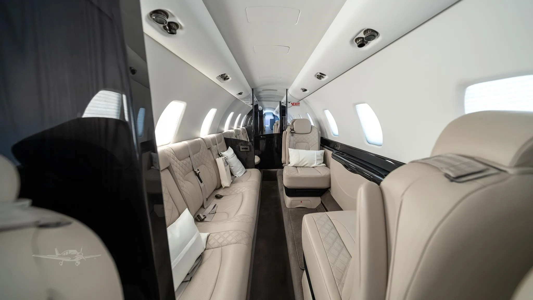 Cabin interior of a 2009 CESSNA CITATION SOVEREIGN.