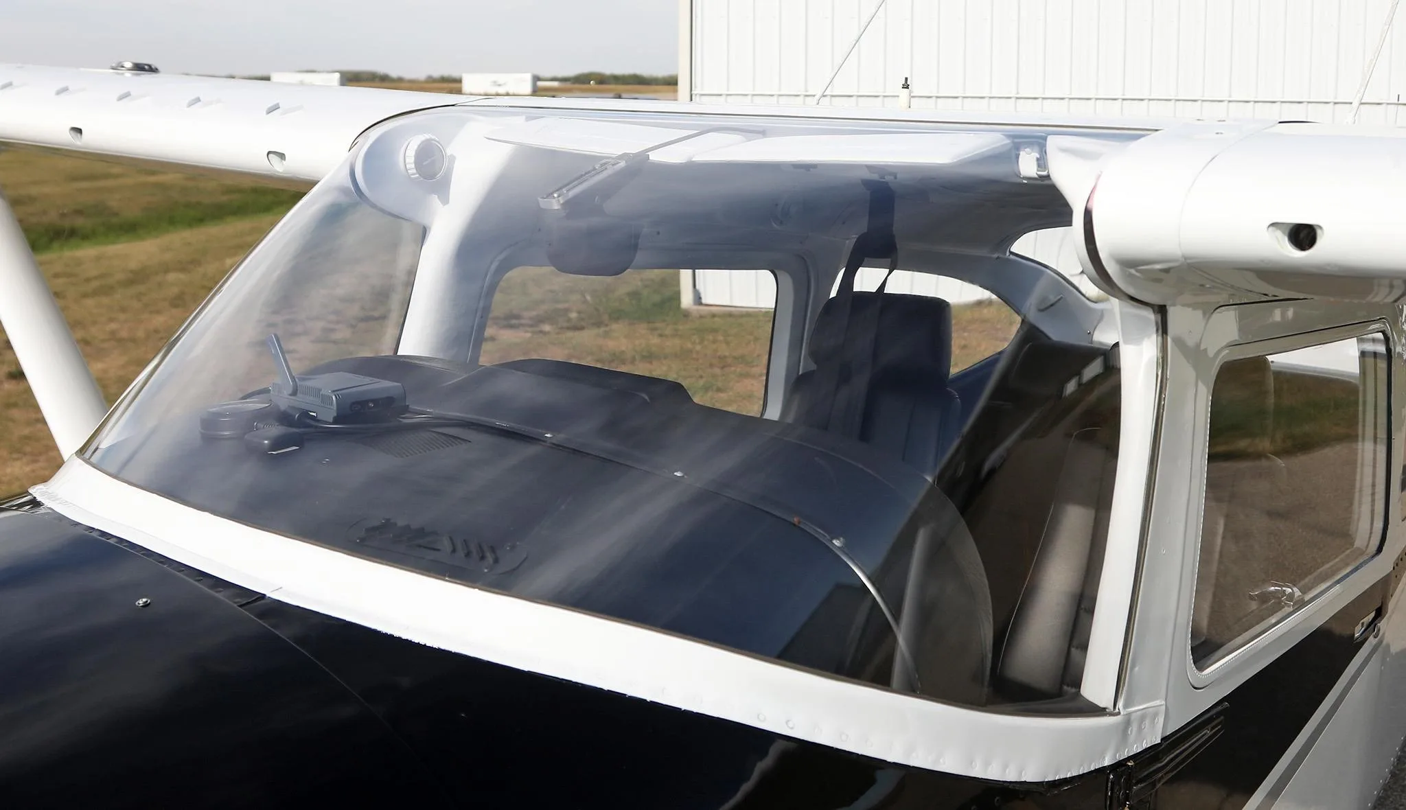 Exterior view of a 1974 CESSNA 182P SKYLANE, C-GVDD.