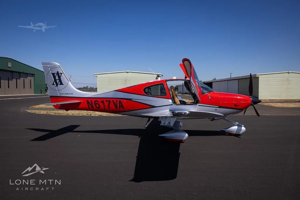 Exterior view of a 2016 CIRRUS SR22-G5 TURBO, N617VA.