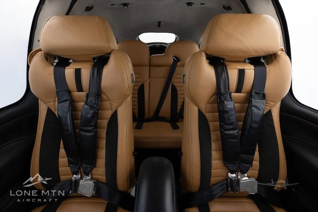 Cabin interior of a 2016 CIRRUS SR22-G5 TURBO.