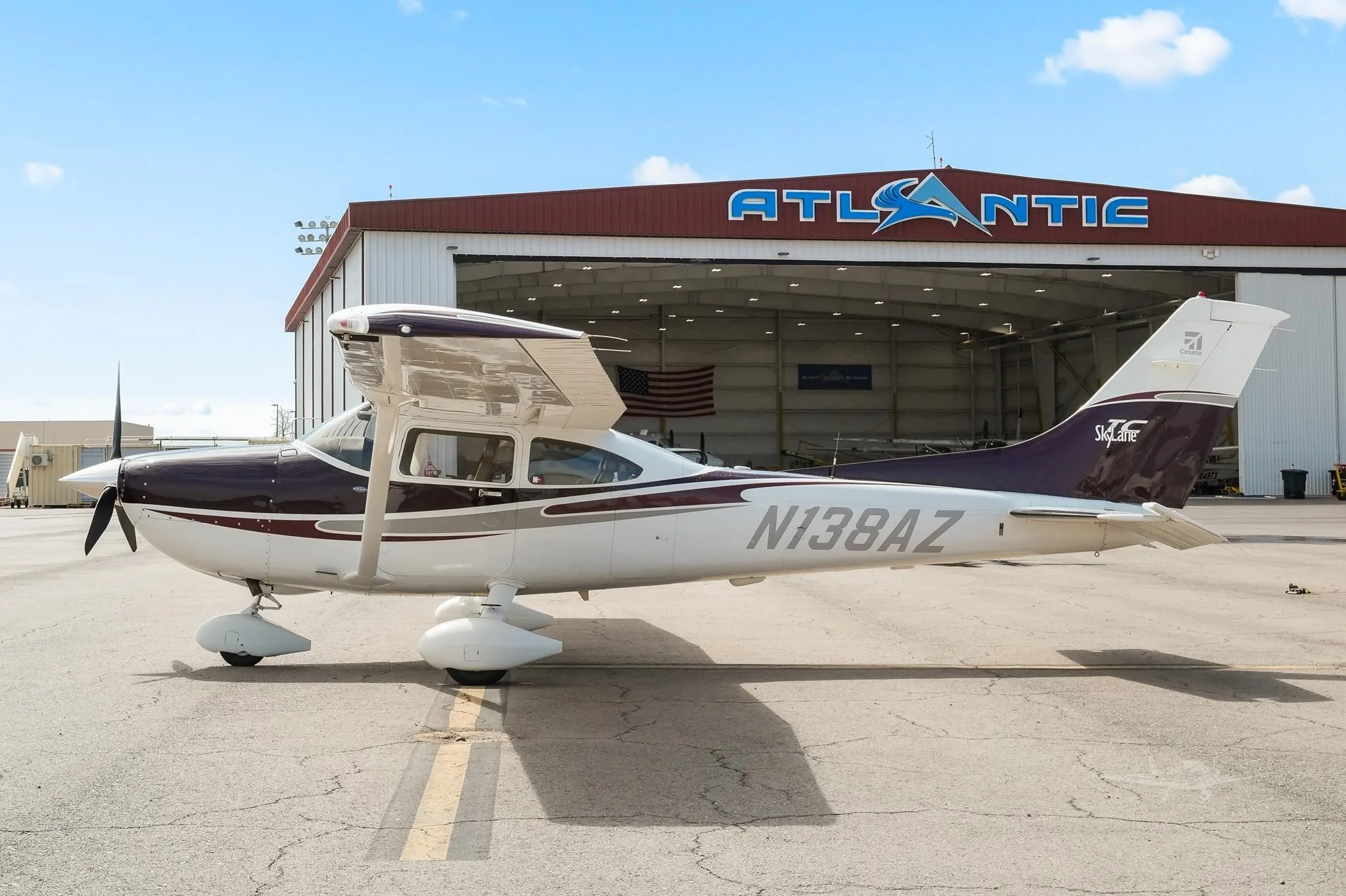 Exterior view of a 2004 CESSNA TURBO 182T SKYLANE, N138AZ.