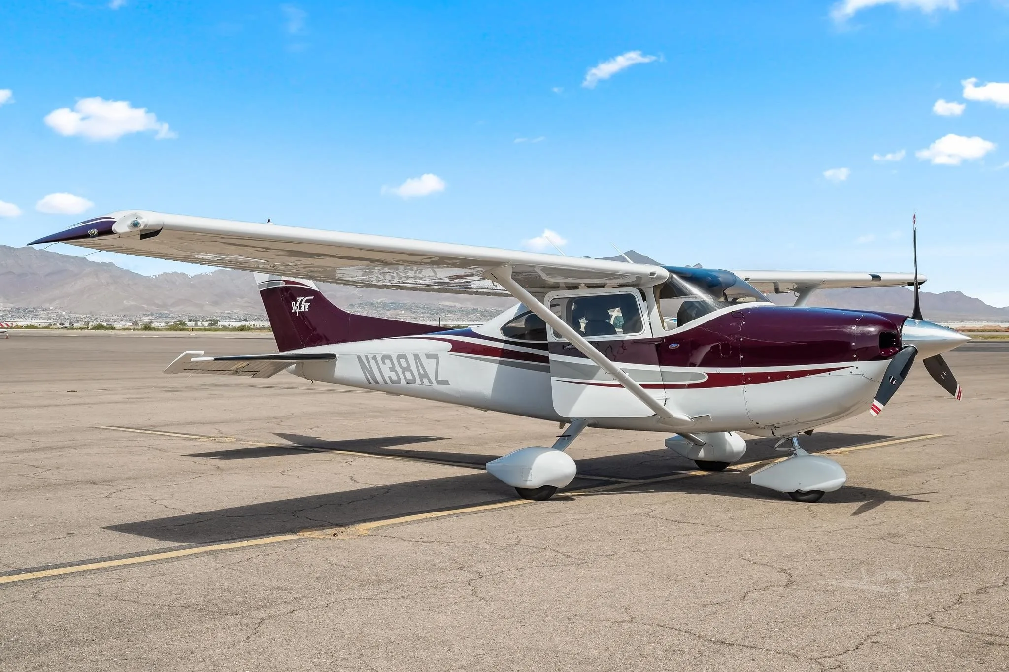 Exterior view of a 2004 CESSNA TURBO 182T SKYLANE, N138AZ.