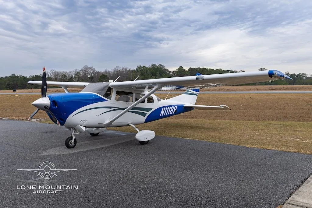 Exterior view of a 2019 CESSNA TURBO 206H STATIONAIR HD, N335JW.