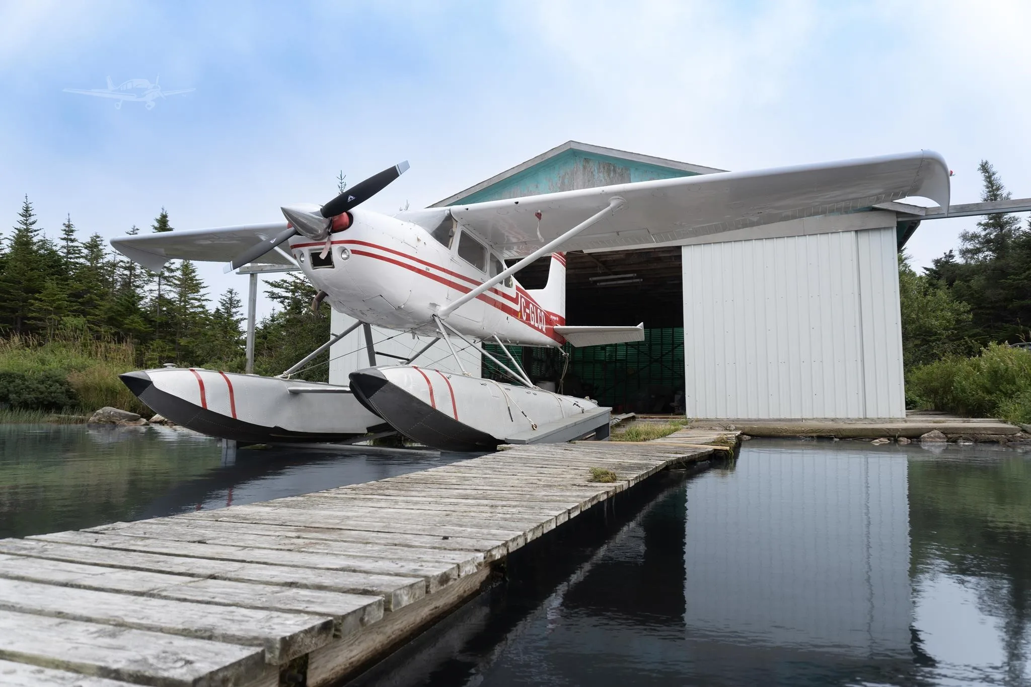 Exterior view of a 1974 CESSNA 180J, C-GLCQ.