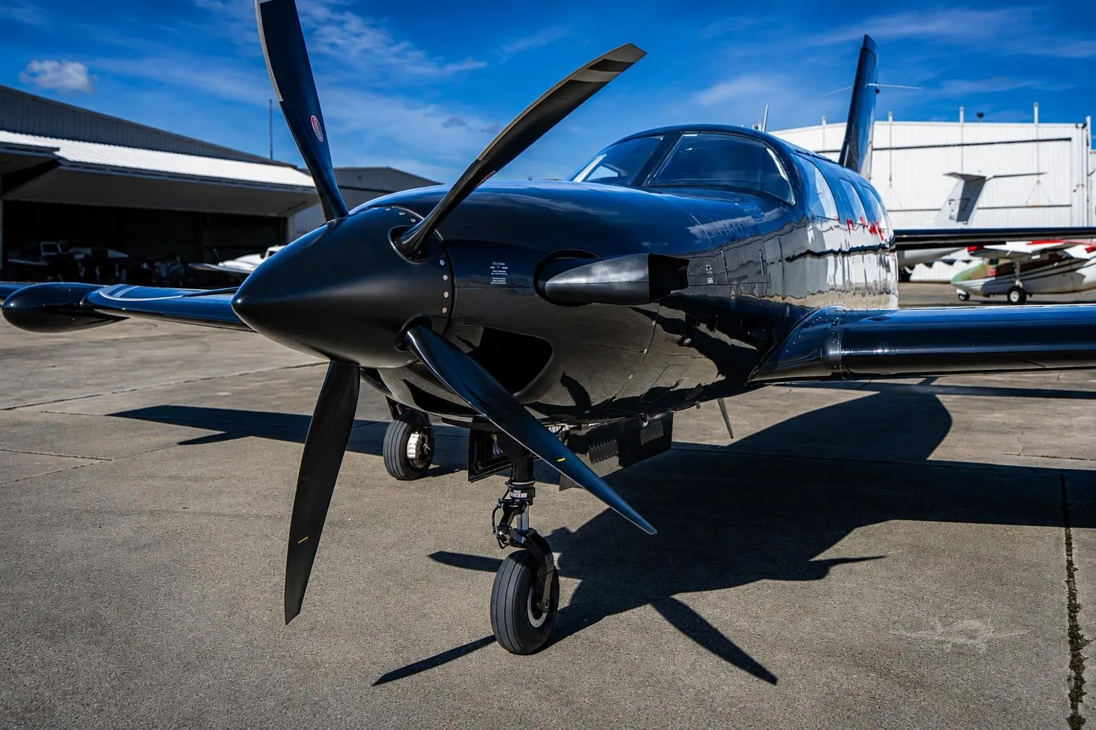Exterior view of a 2023 PIPER M600 SLS.