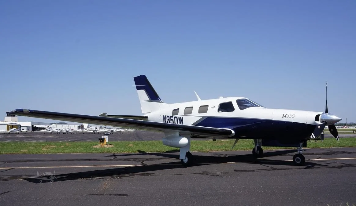 Exterior view of a 2020 PIPER M350, N350W.