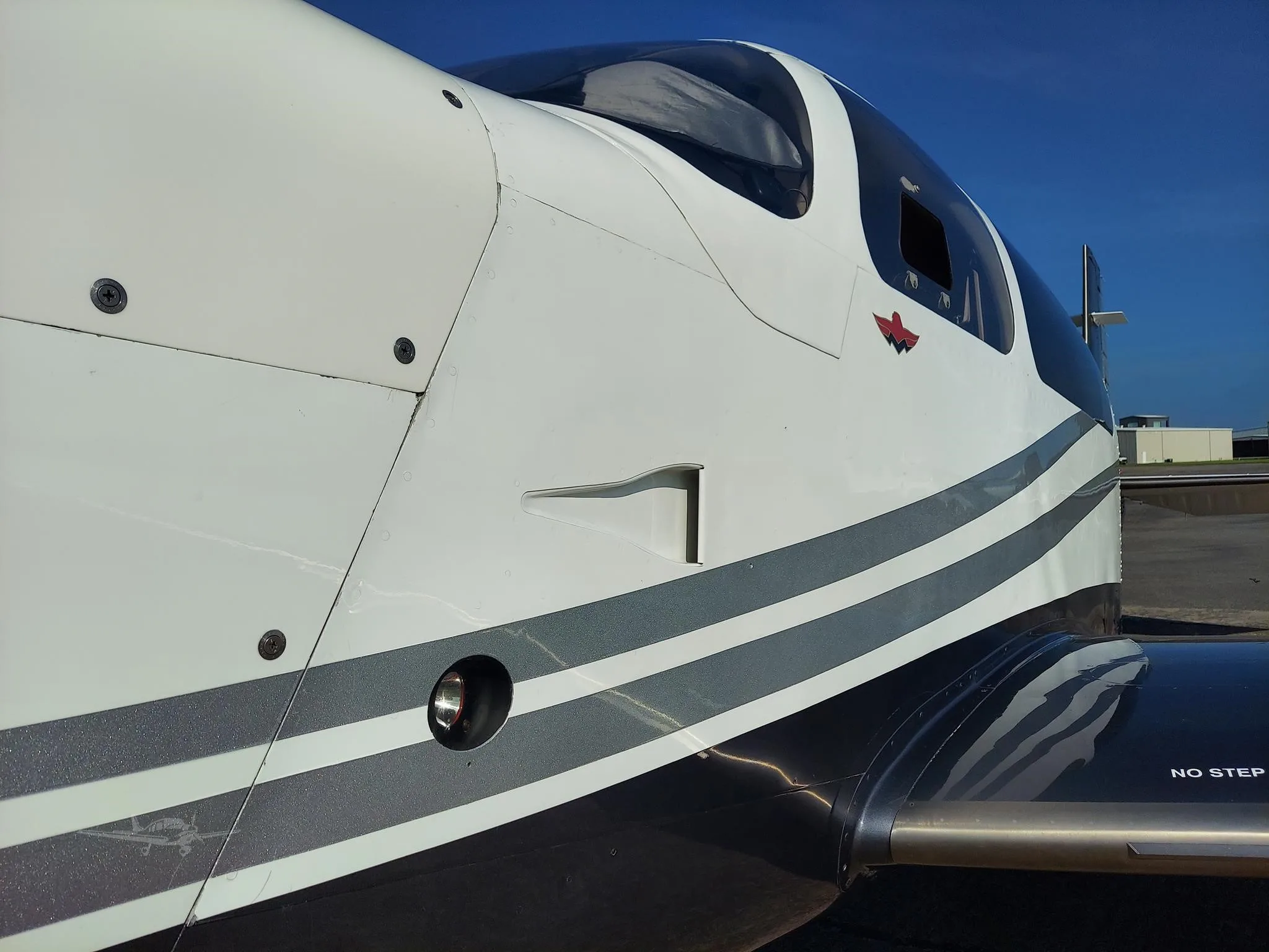 Exterior view of a 2007 MOONEY ACCLAIM, N93TS.