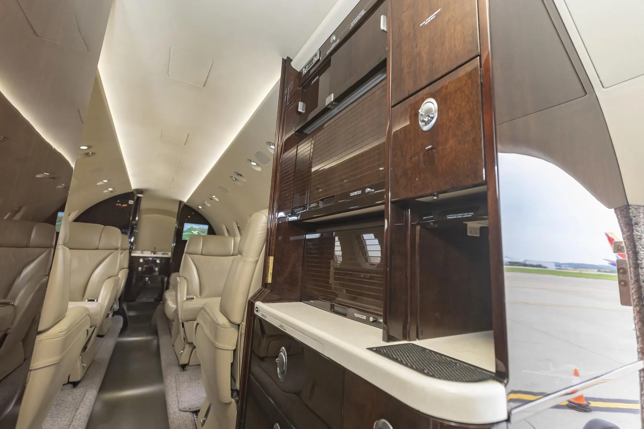 Cabin interior of a 2008 HAWKER 900XP.