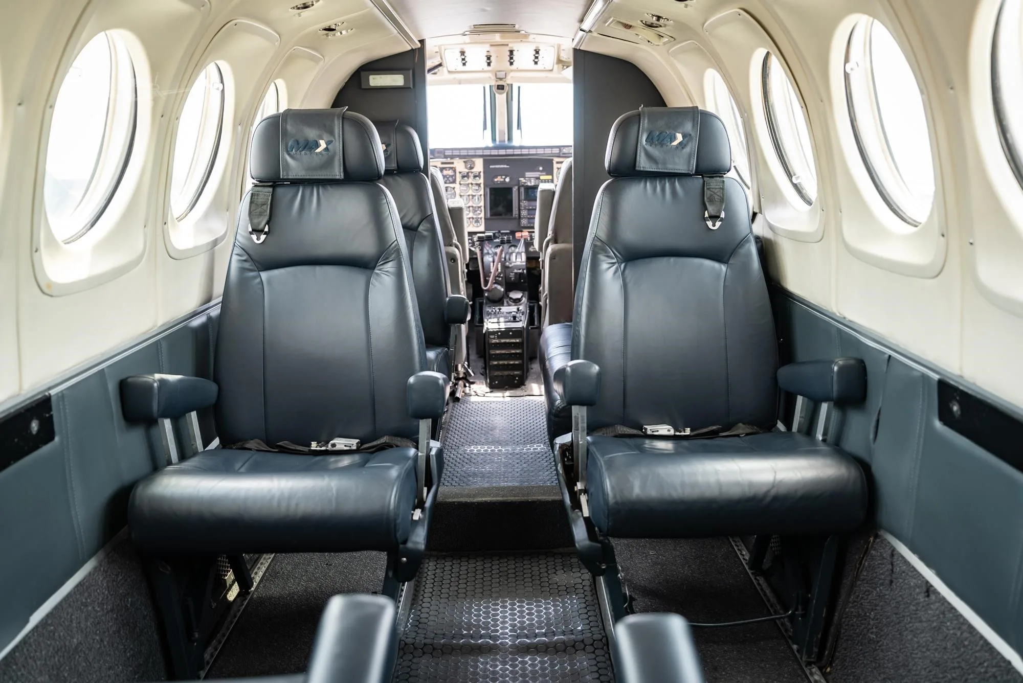 Cabin interior of a 1978 BEECHCRAFT KING AIR B100.