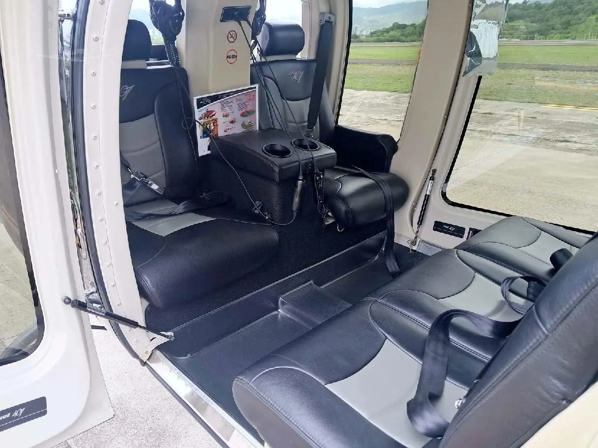 Cabin interior of a 2022 BELL 407GXI.