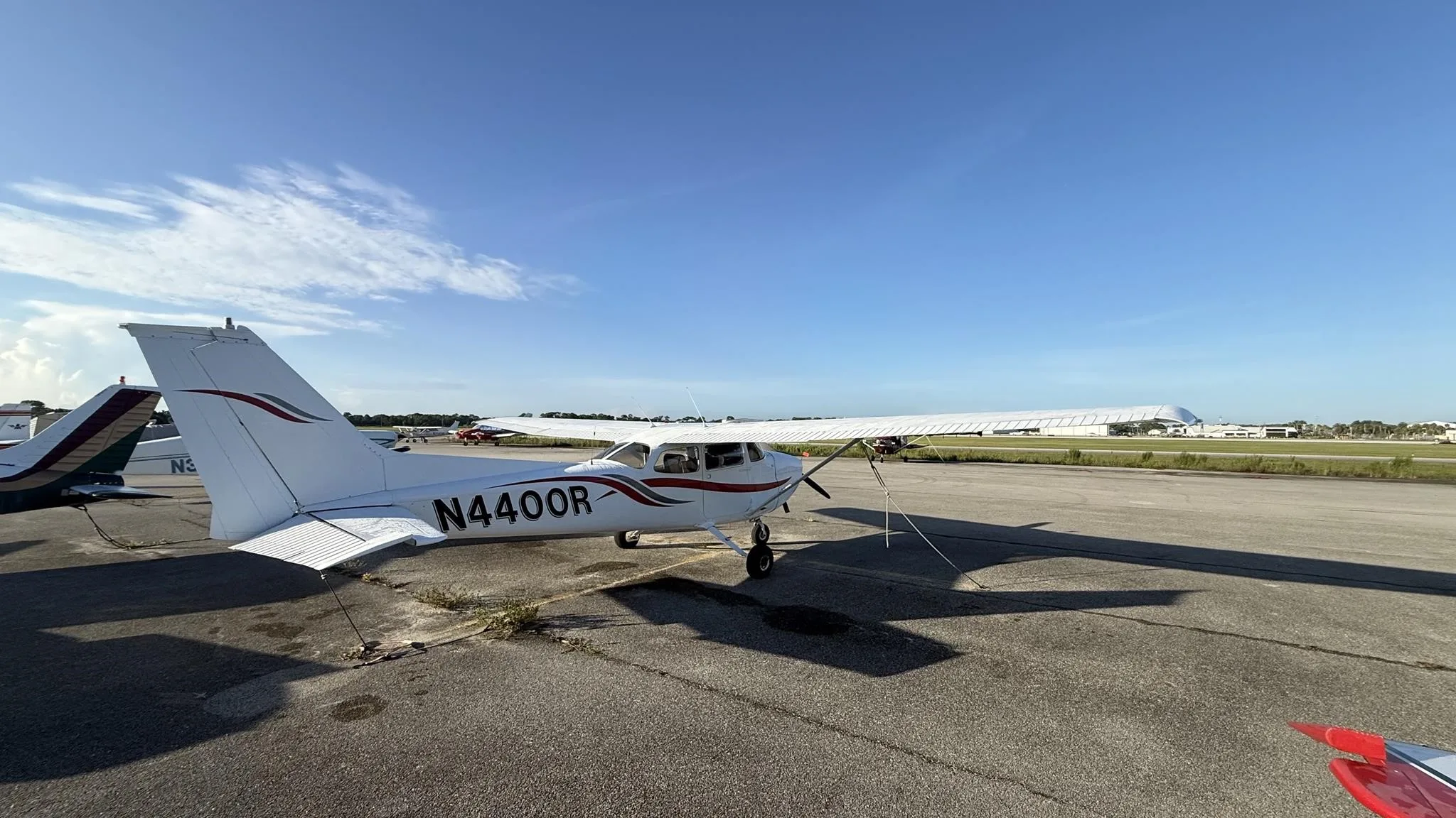 Exterior view of a 1974 CESSNA 172M SKYHAWK, N4400R.