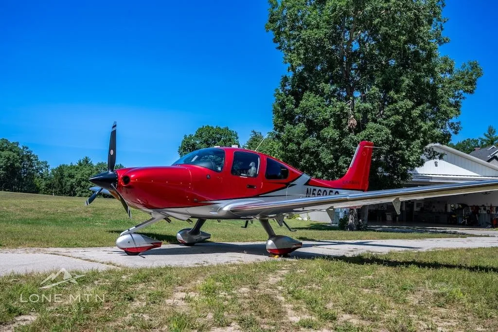2023 Cirrus SR22-G6