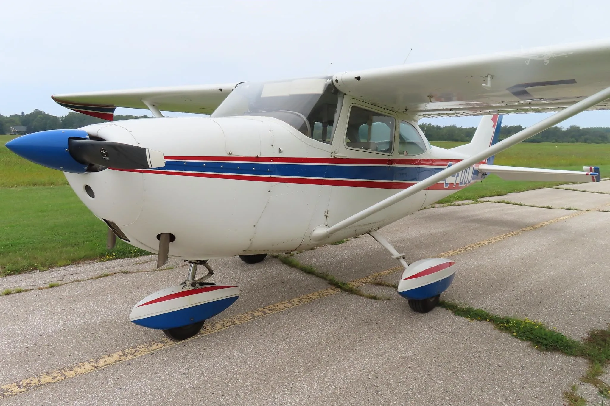 Exterior view of a 1966 CESSNA 172 SKYHAWK, C-GQOJ.