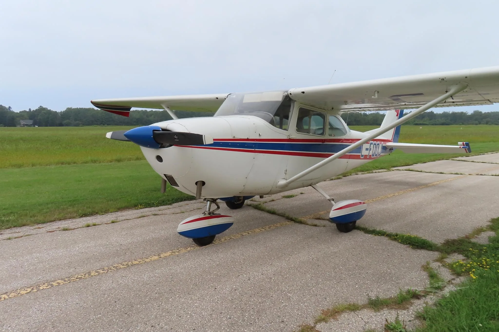 Exterior view of a 1966 CESSNA 172 SKYHAWK, C-GQOJ.