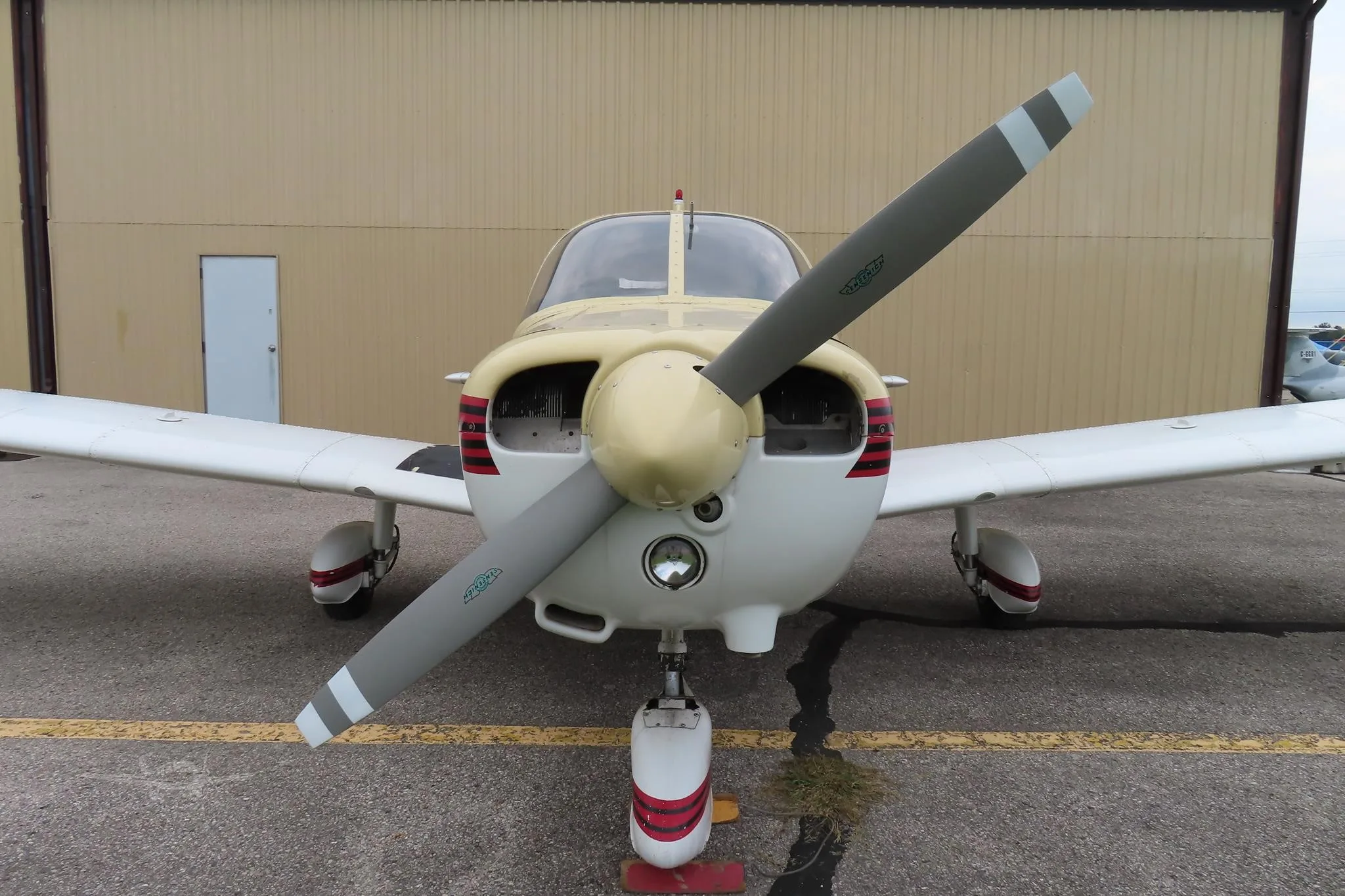 Exterior view of a 1976 PIPER WARRIOR, C-GPXV.
