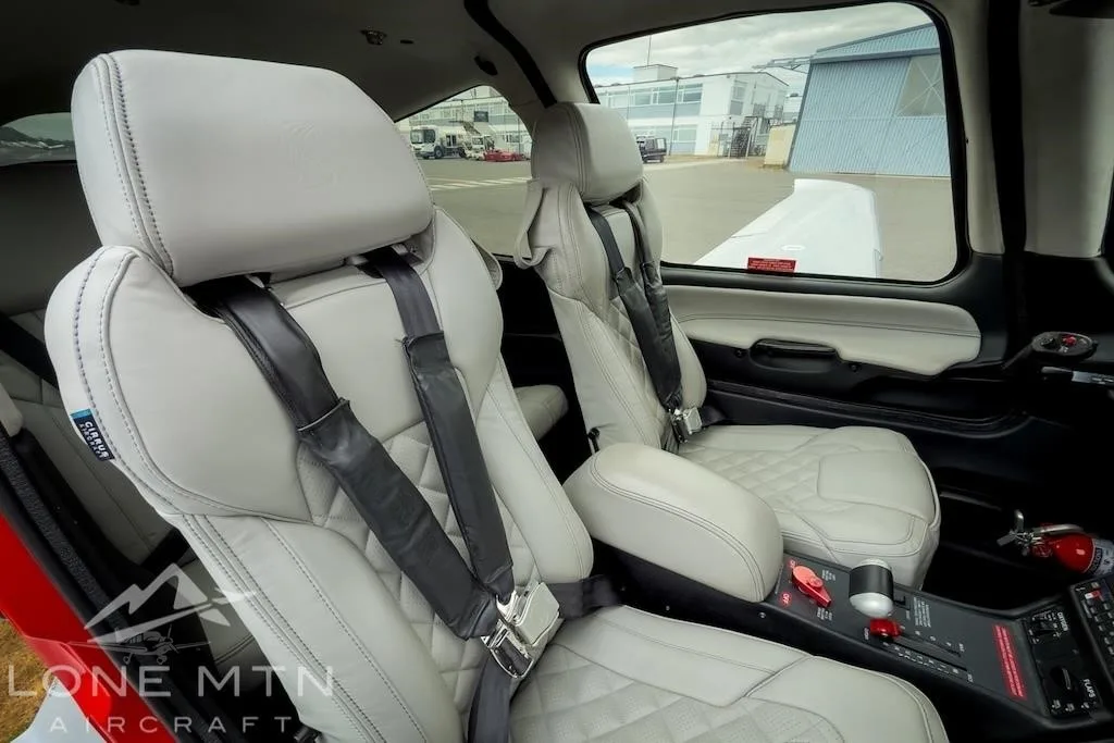 Cabin interior of a 2018 CIRRUS SR22-G6 TURBO.