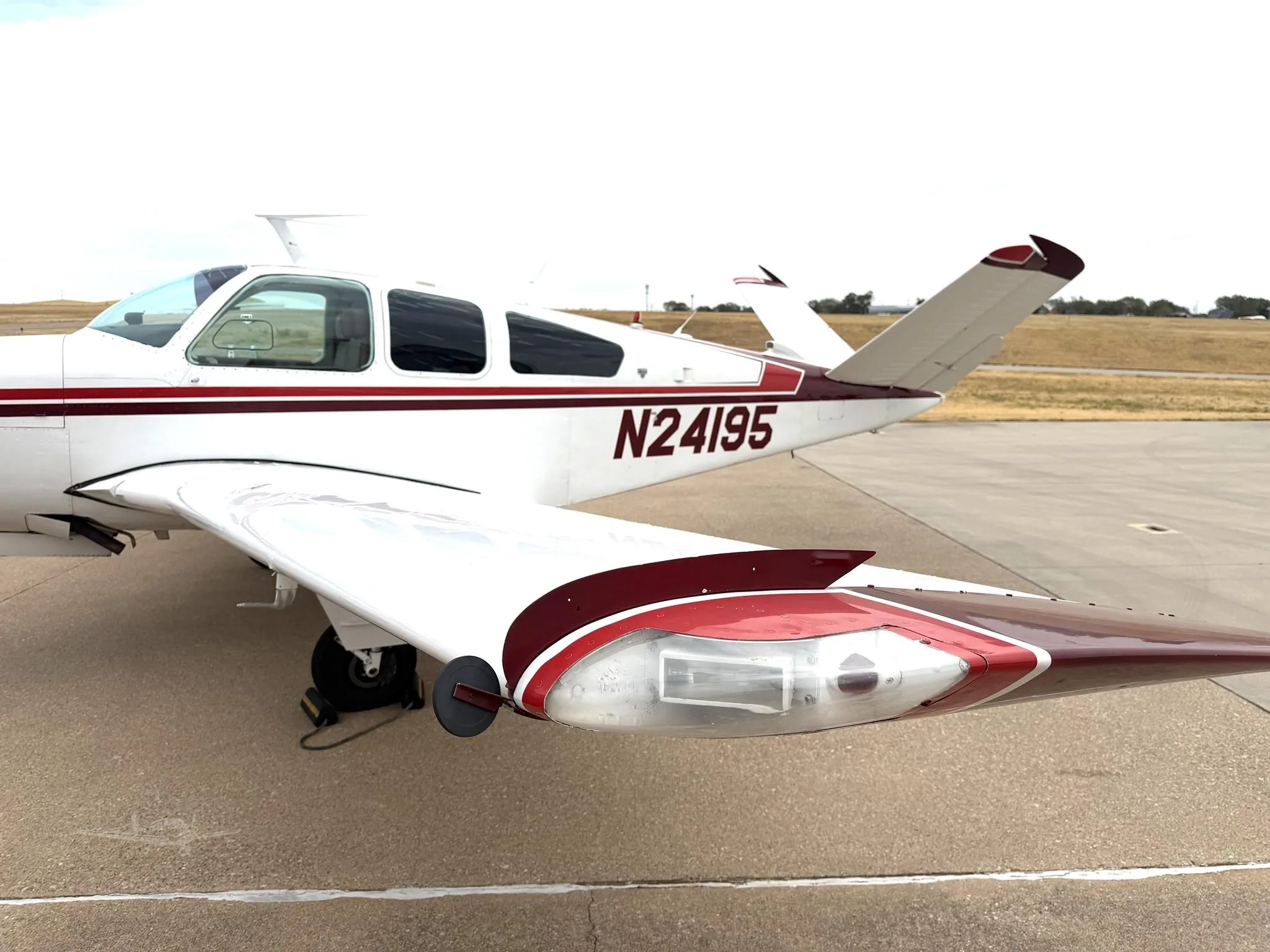 Exterior view of a 1978 BEECHCRAFT V35B BONANZA, N21495.