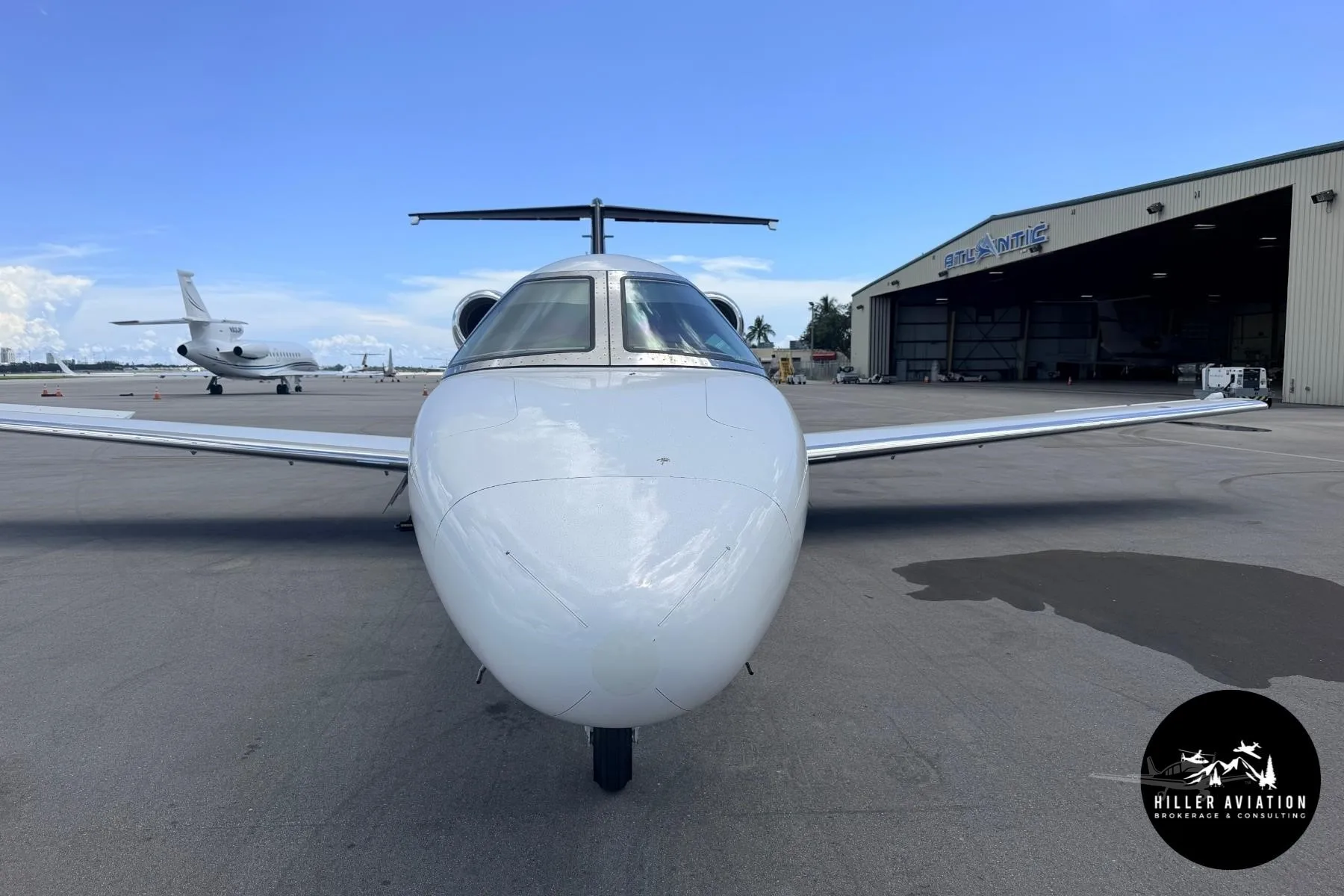 Exterior view of a 2011 CESSNA CITATION CJ4, N513AL.