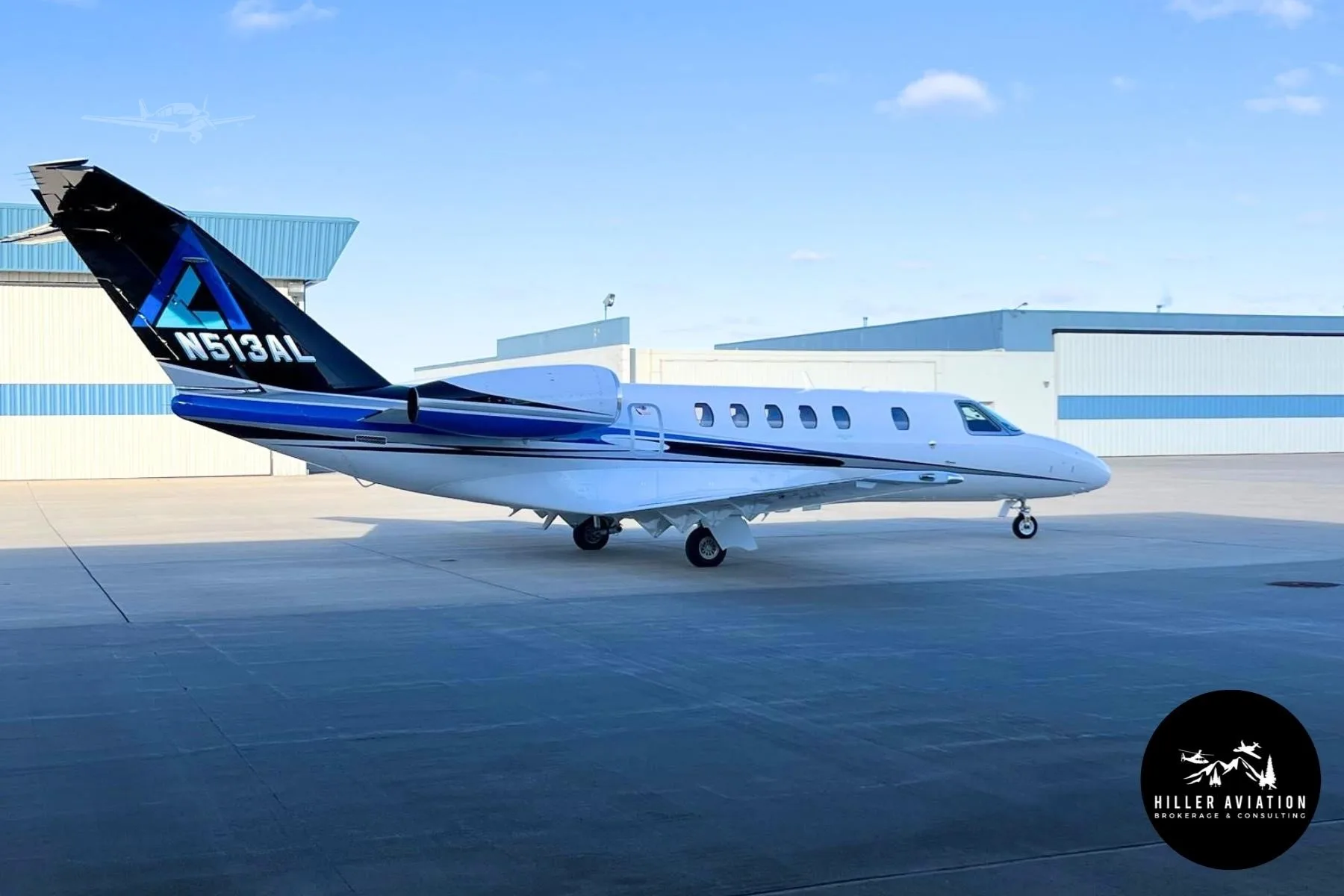 Exterior view of a 2011 CESSNA CITATION CJ4, N513AL.