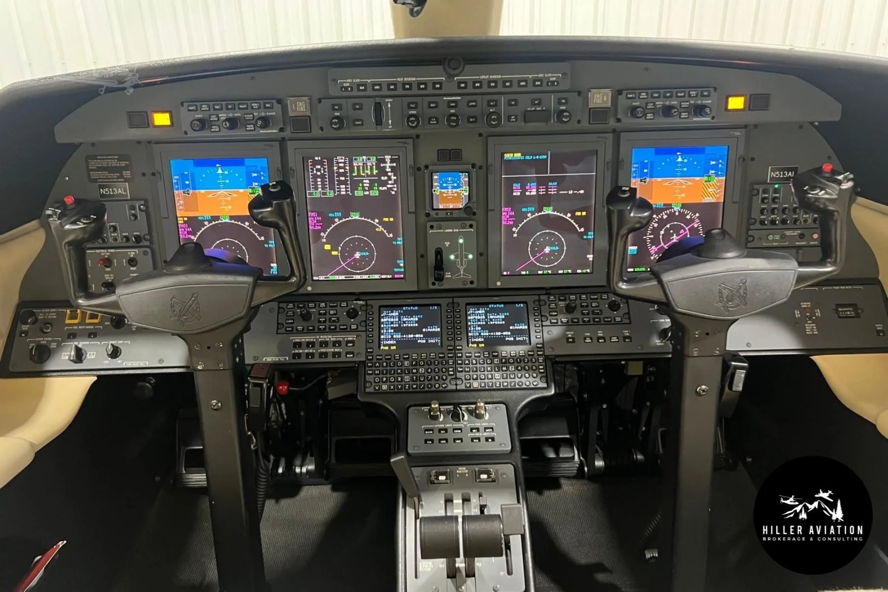 Cockpit and instrument panel of a 2011 CESSNA CITATION CJ4.