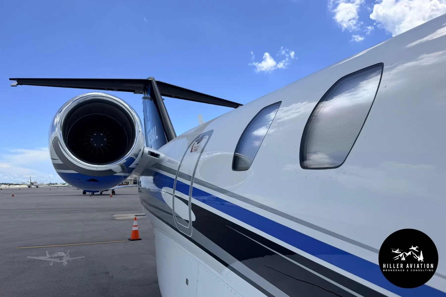 Exterior view of a 2011 CESSNA CITATION CJ4, N513AL.