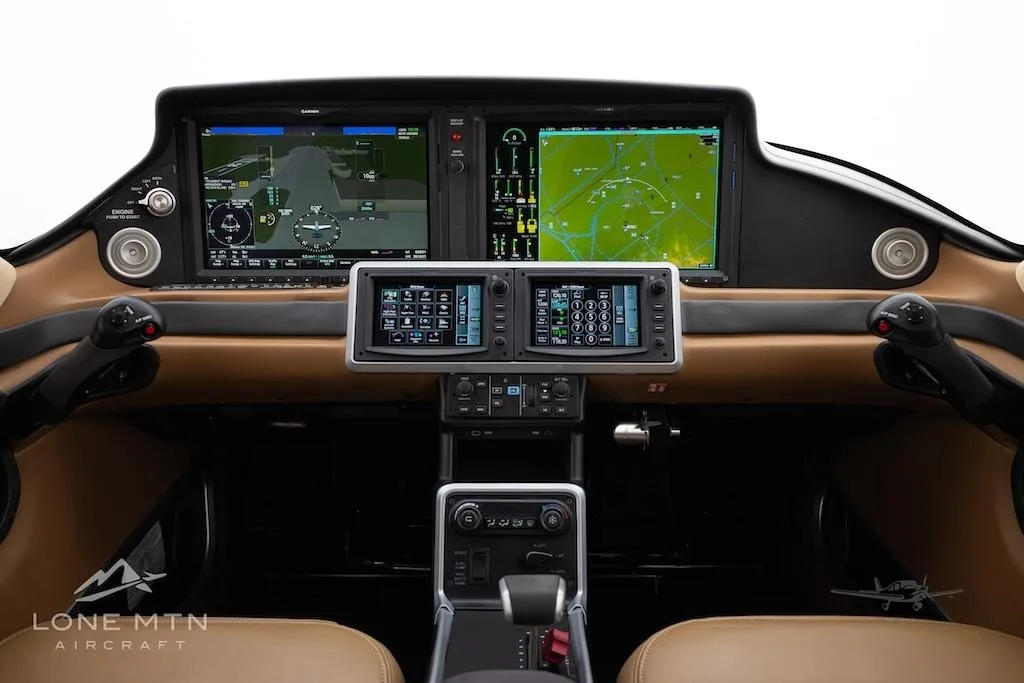 Cockpit and instrument panel of a 2024 CIRRUS SR22-G7 TURBO.