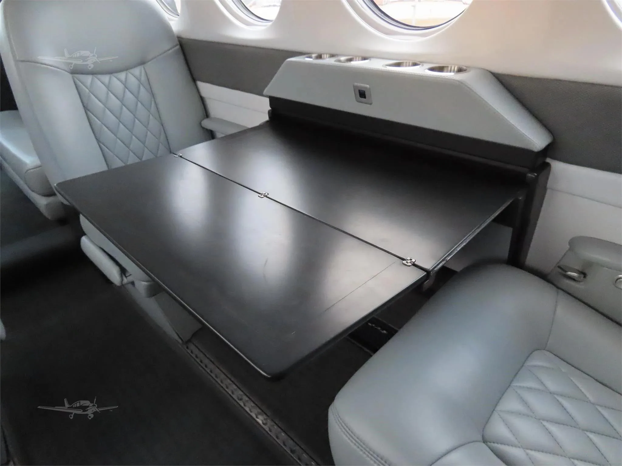 Cabin interior of a 1986 BEECHCRAFT KING AIR 300.