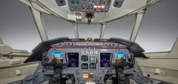Cockpit and instrument panel of a 1999 DASSAULT FALCON 50EX.