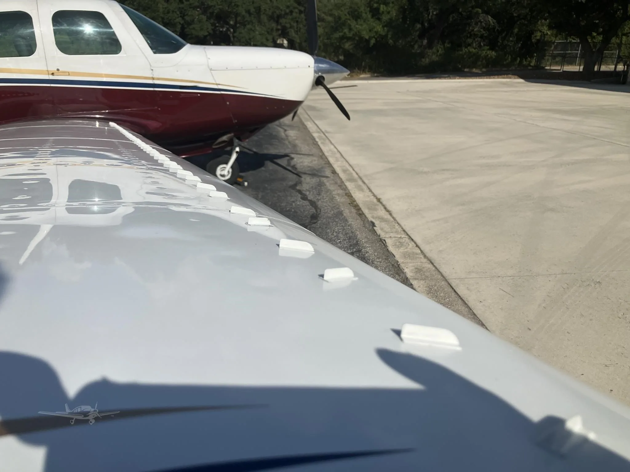 Exterior view of a 1981 MOONEY M20K 305 ROCKET, N1149G.