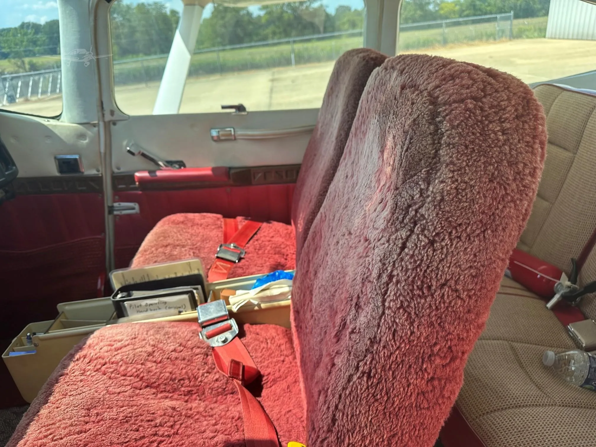 Cabin interior of a 1981 CESSNA 182R SKYLANE.