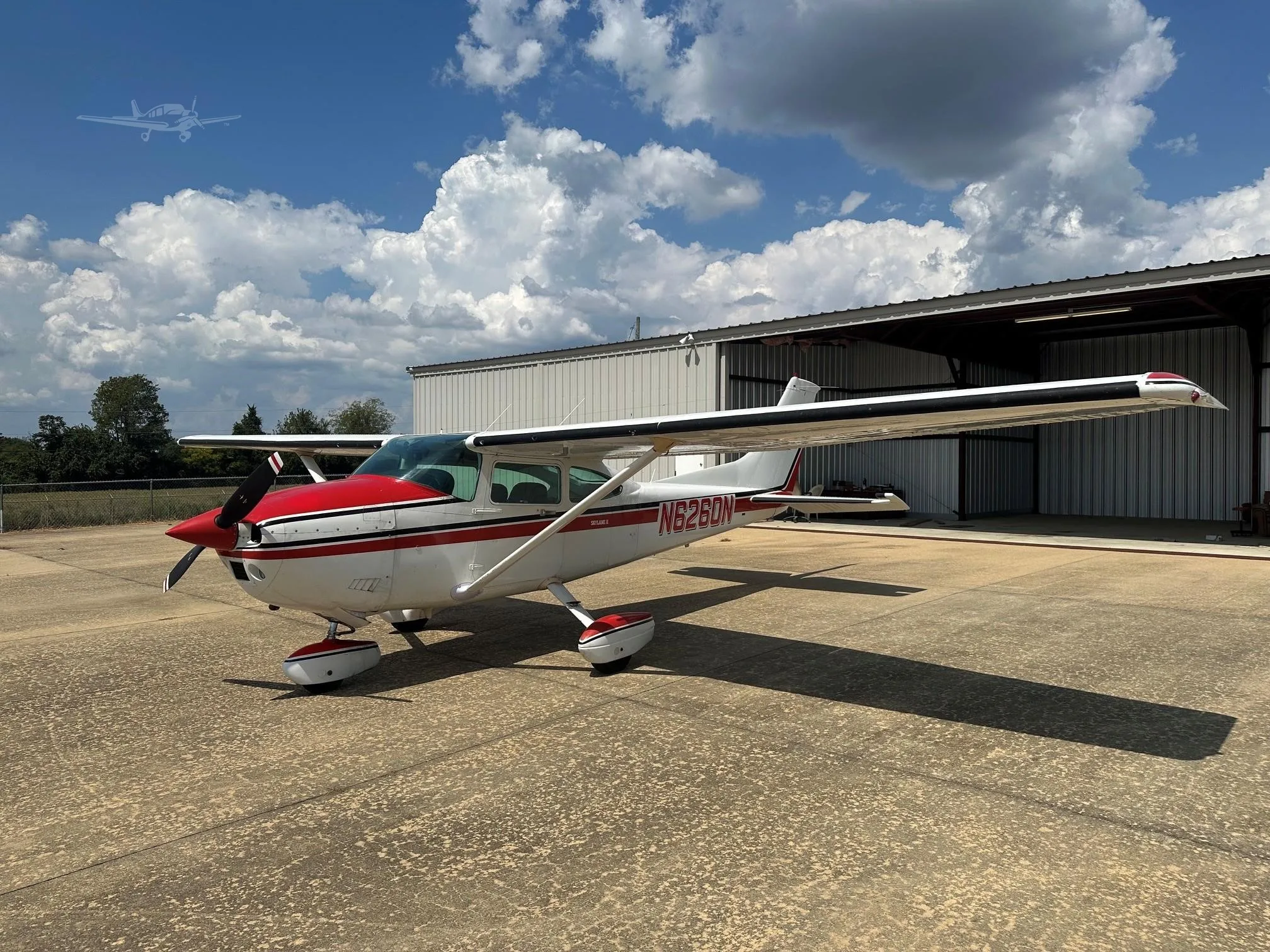 Exterior view of a 1981 CESSNA 182R SKYLANE, N6260N.