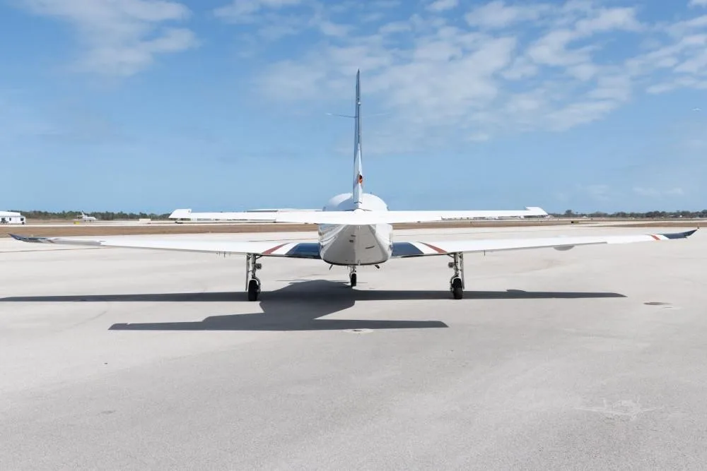 Exterior view of a 2022 PIPER M600 SLS.