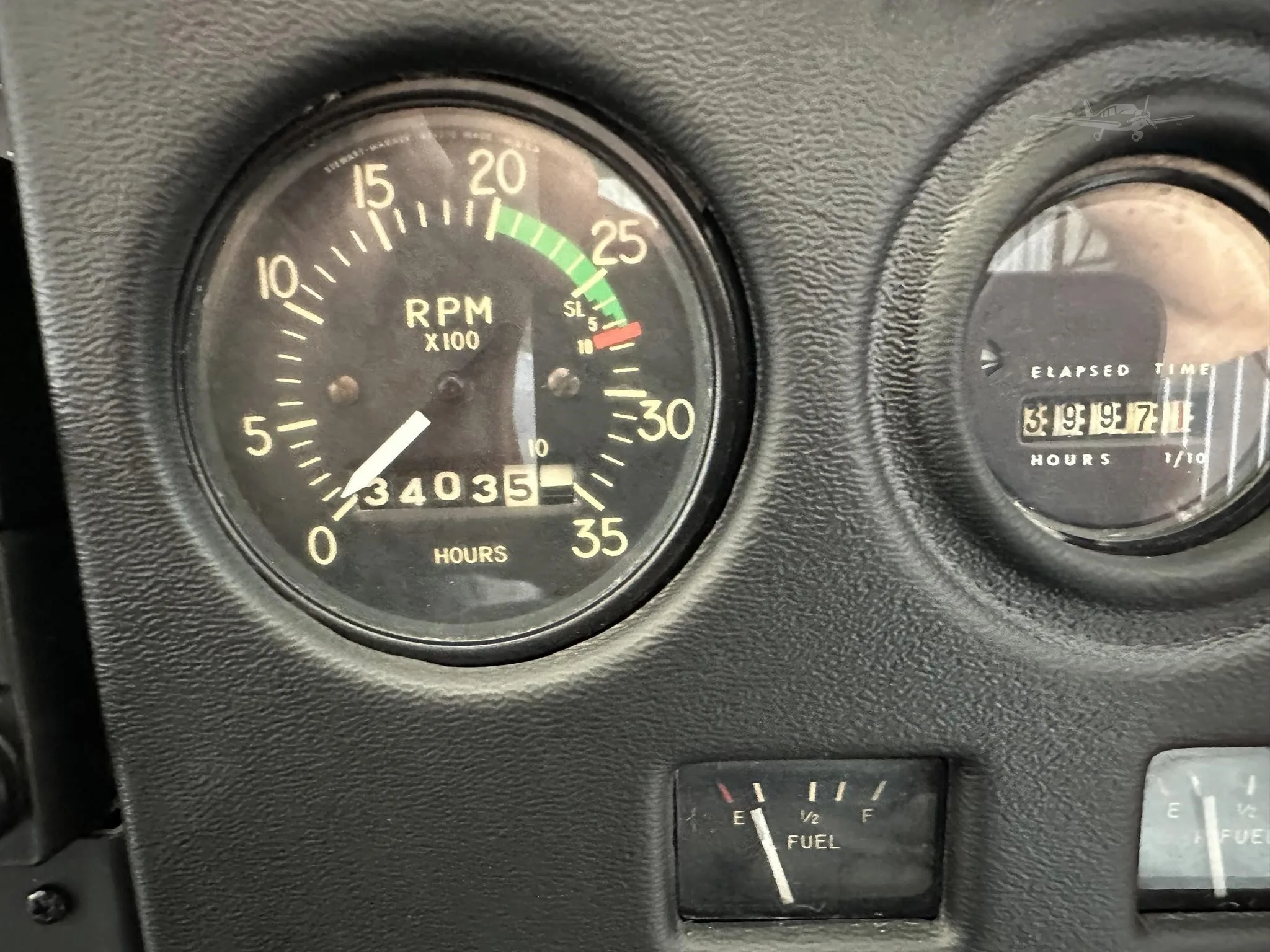 Cockpit and instrument panel of a 1974 CESSNA 150.