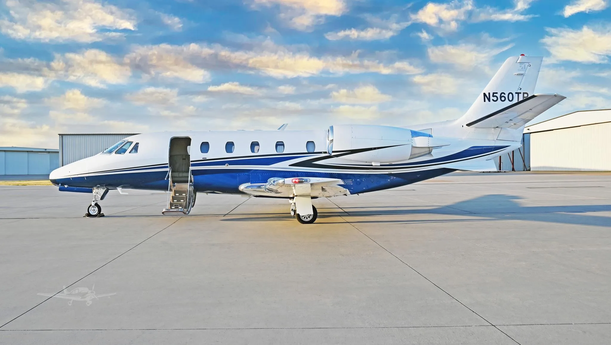 Exterior view of a 2001 CESSNA CITATION EXCEL, N560TP.