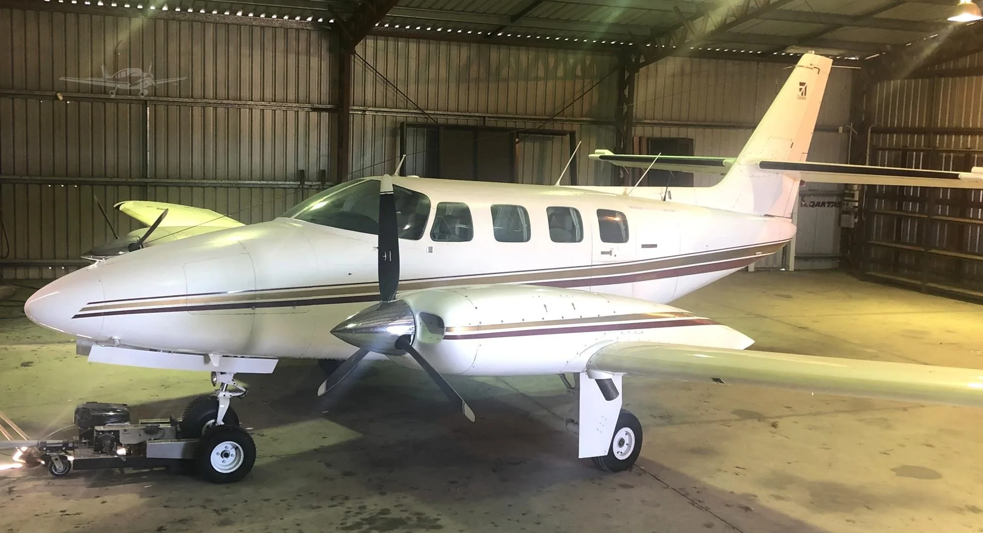 Exterior view of a 1985 CESSNA T303.