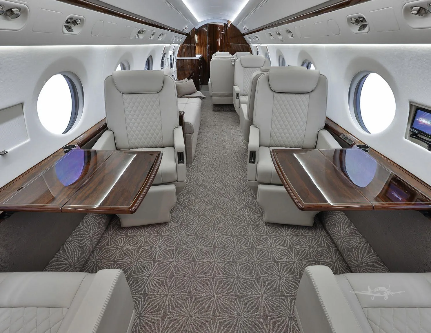 Cabin interior of a 2009 GULFSTREAM G450.