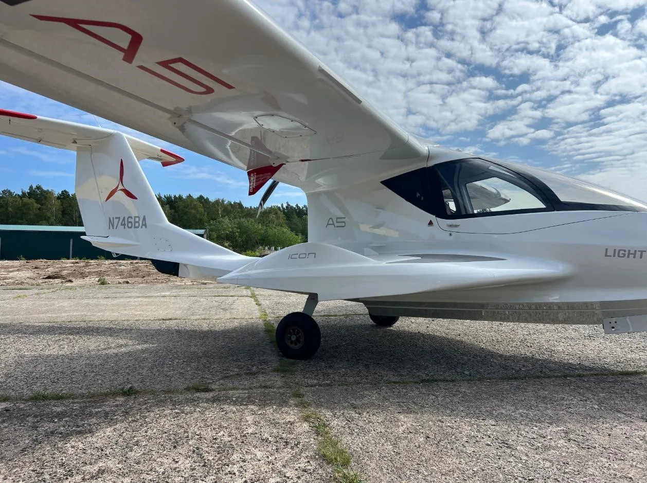Exterior view of a 2021 ICON A5, N746BA.