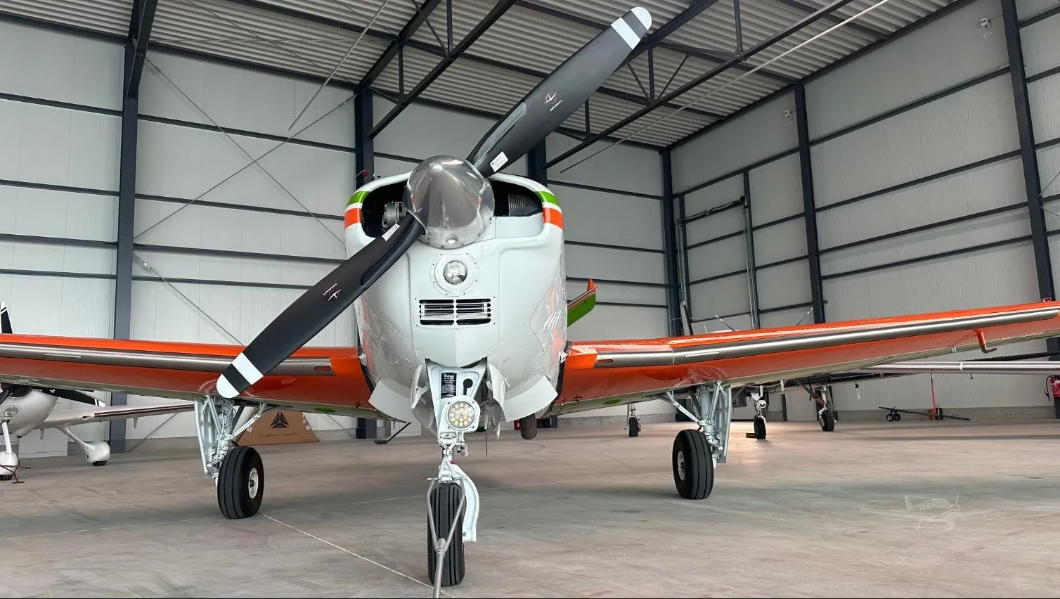 Exterior view of a 1967 BEECHCRAFT V35A BONANZA, N7096N.