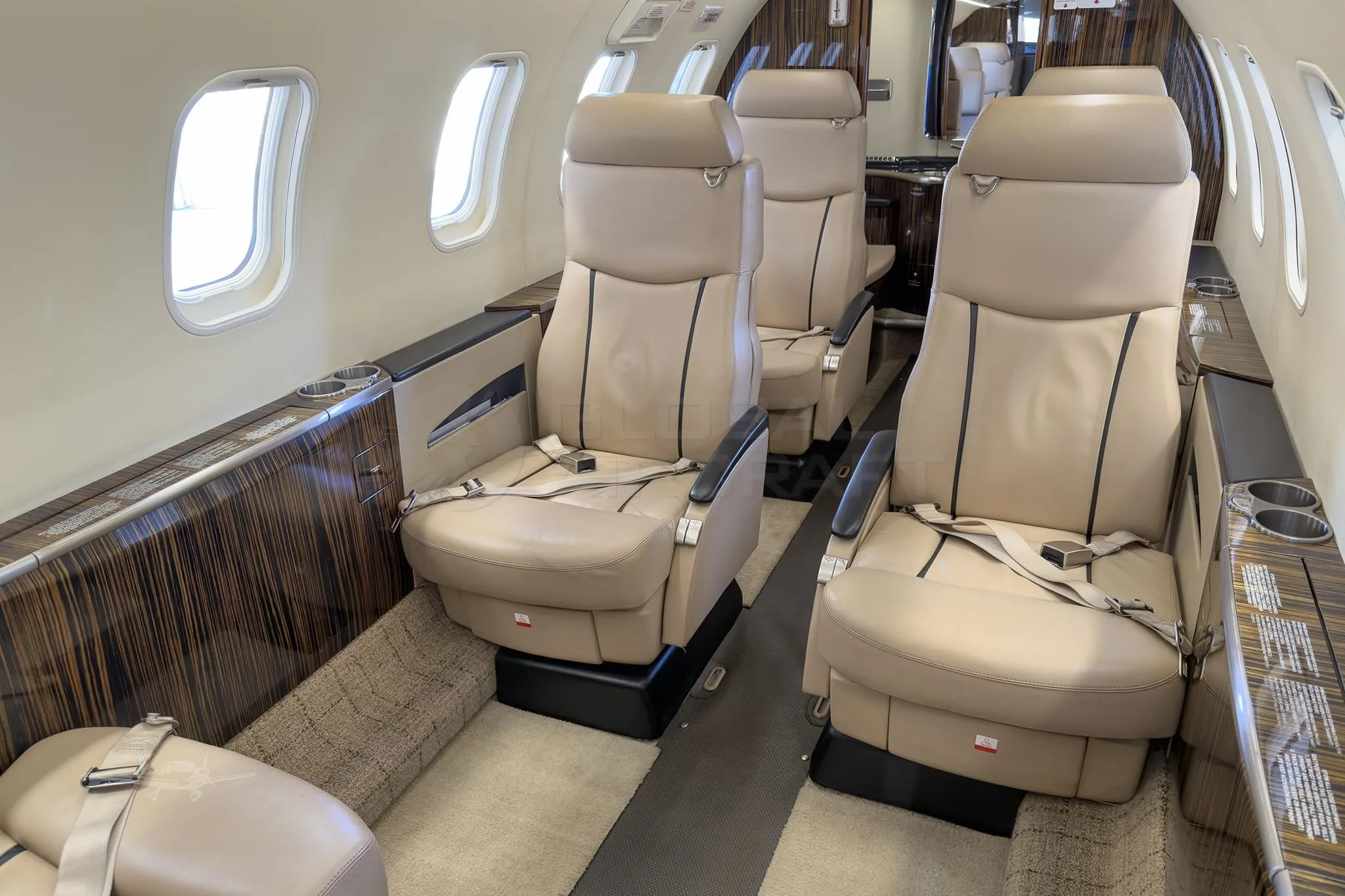 Cabin interior of a 2008 LEARJET 40XR.