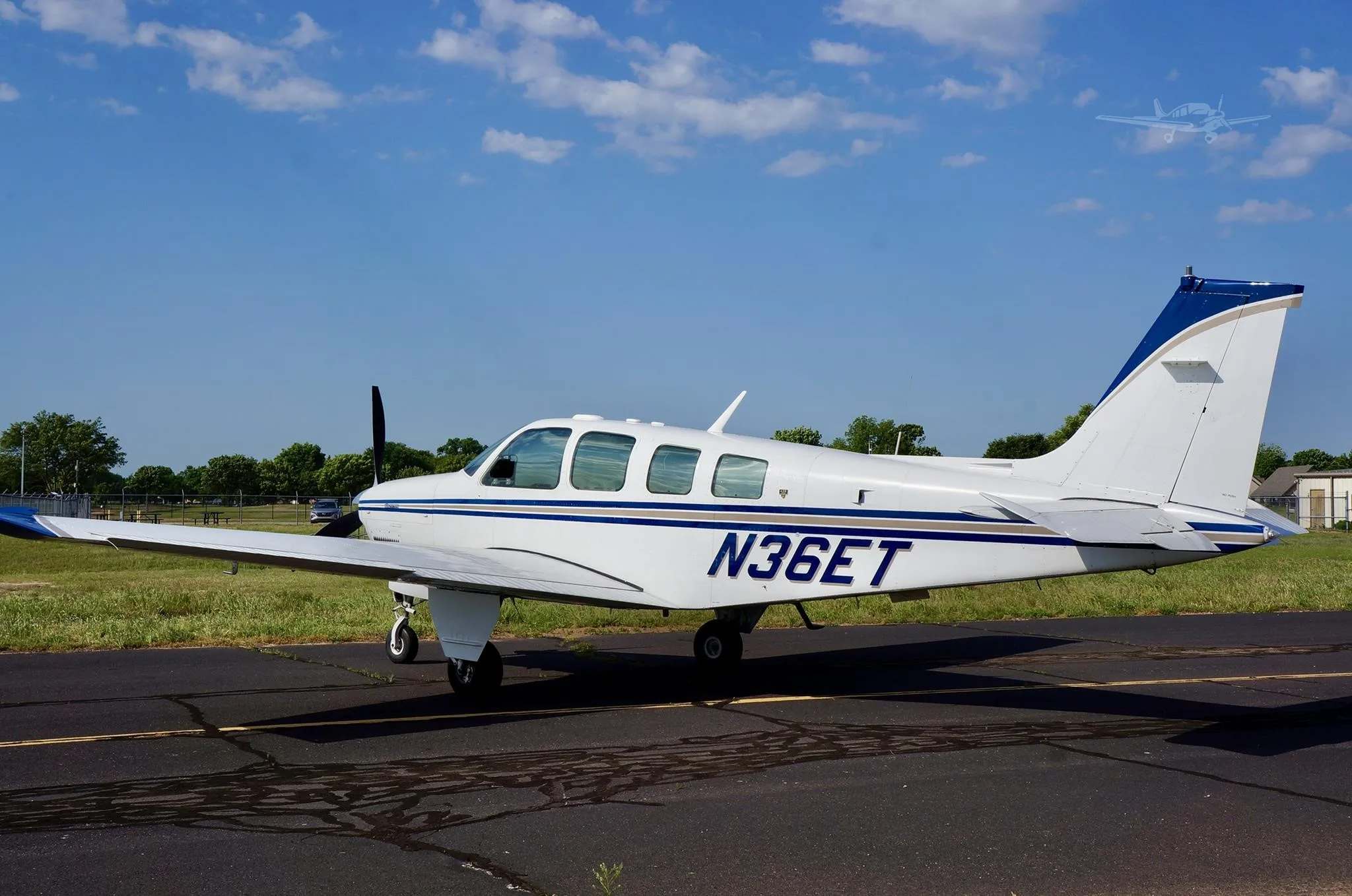 Exterior view of a 1981 BEECHCRAFT A36 BONANZA, N36ET.