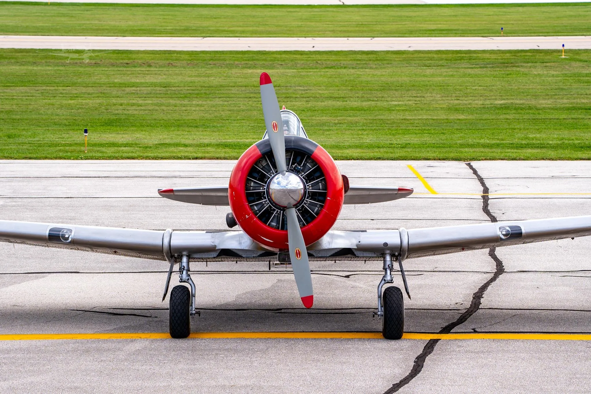 Exterior view of a 1951 NORTH AMERICAN AT-6G, N25KP.