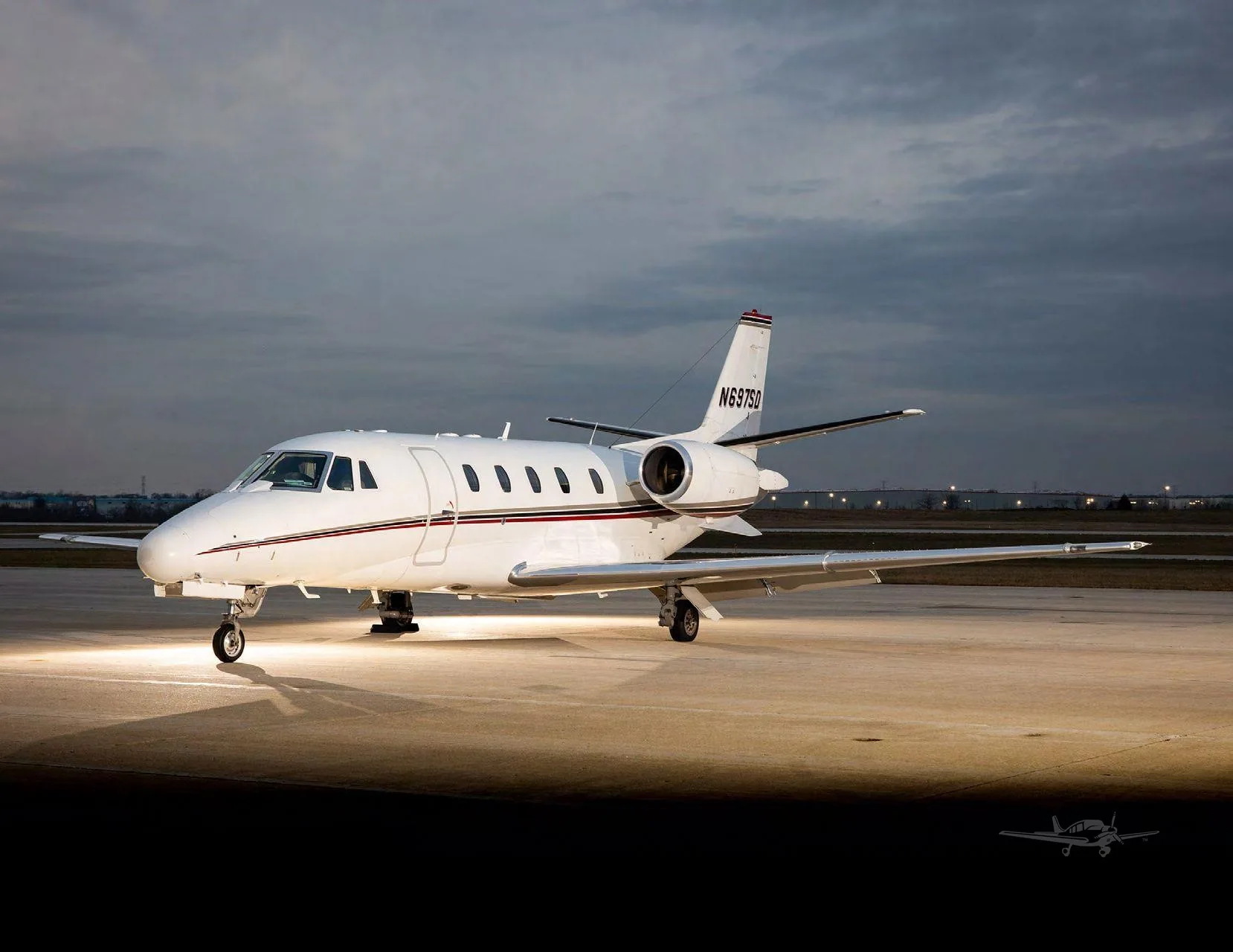 Exterior view of a 2001 CESSNA CITATION EXCEL, N697SD.