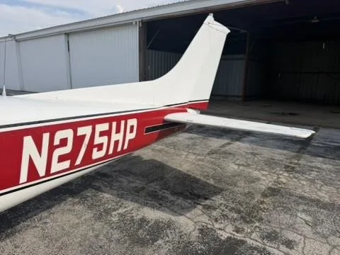 Exterior view of a 1976 CESSNA 182P SKYLANE, N275HP.