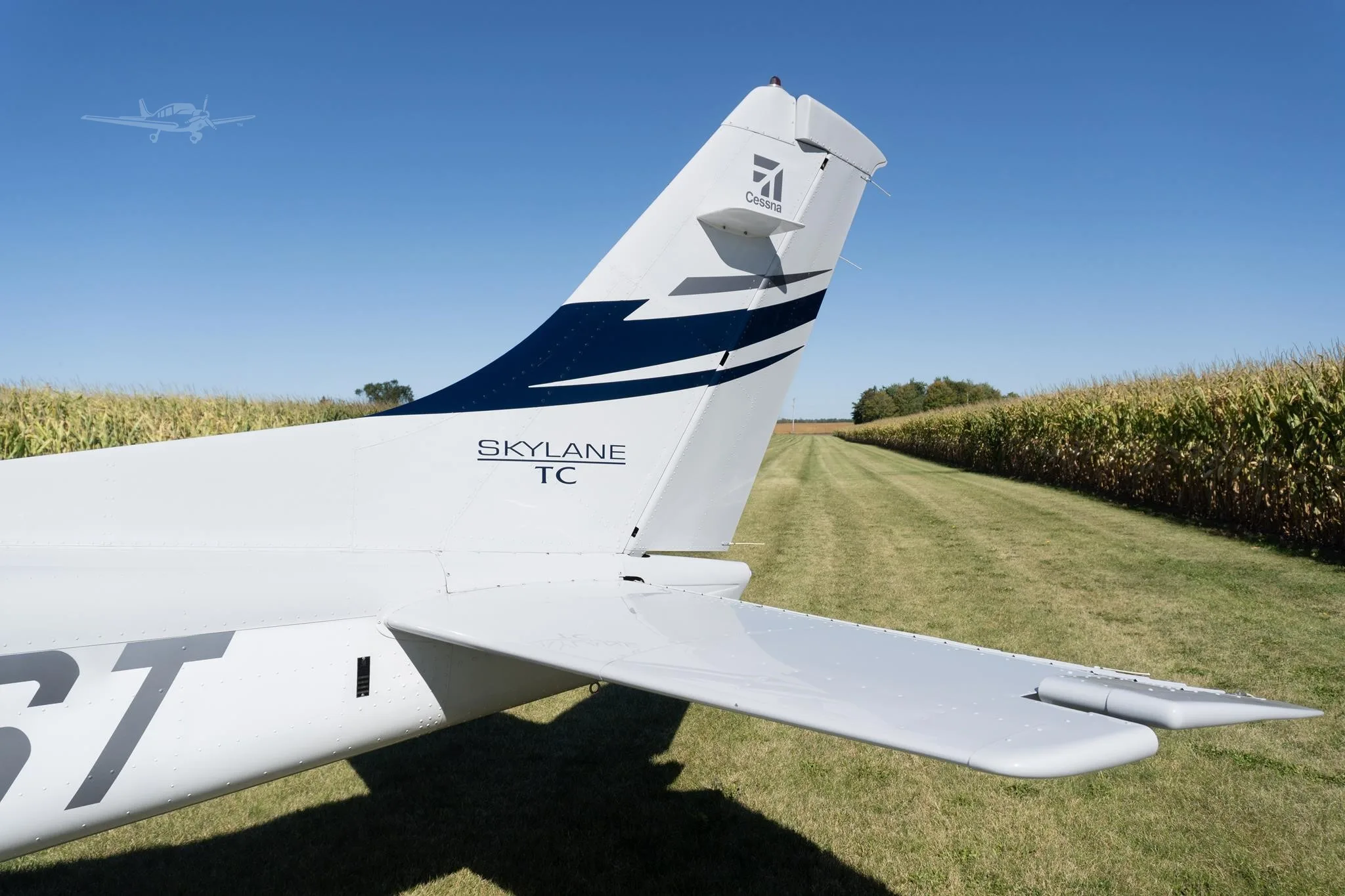 Marketing image of a 2005 CESSNA TURBO 182T SKYLANE.