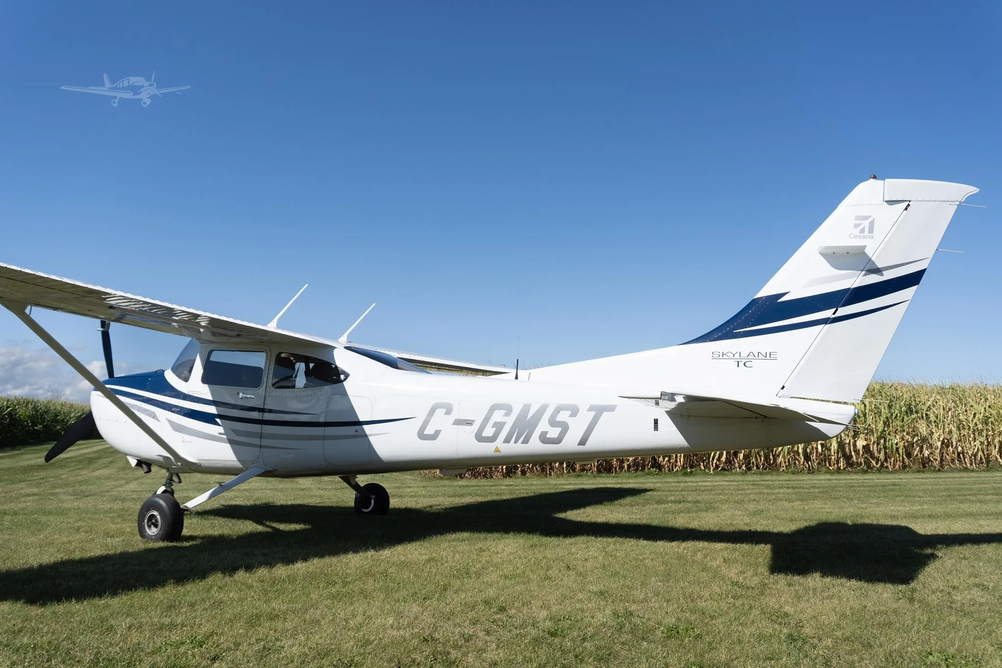 Exterior view of a 2005 CESSNA TURBO 182T SKYLANE, C-GMST.