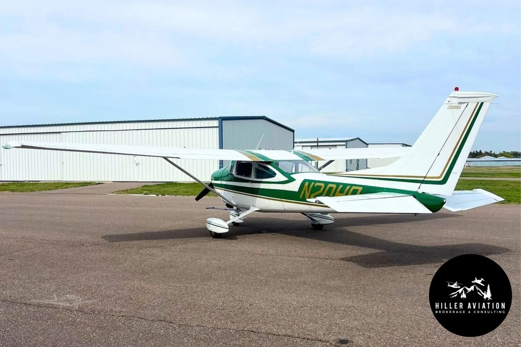 Exterior view of a 1974 CESSNA 182P SKYLANE, N20HB.