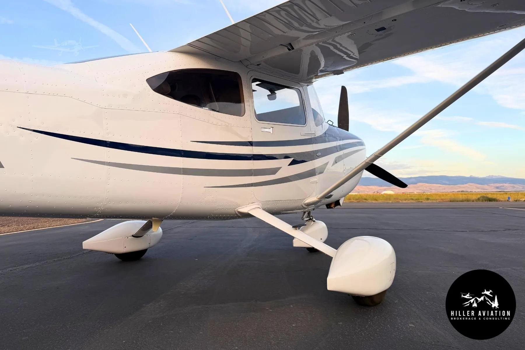 Exterior view of a 2005 CESSNA 182T SKYLANE, N15242.