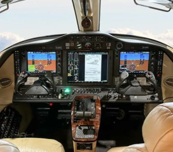 Cockpit and instrument panel of a 2010 CESSNA CITATION MUSTANG.